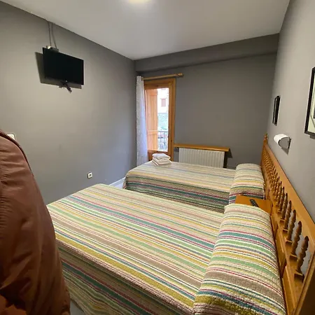 Casa de hóspedes Los Valles Bielsa